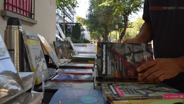 imagen Abril es el mes del libro: qué ofrece la editorial de la UNCUYO