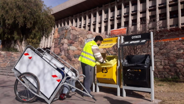 imagen Interacción en sostenibilidad con recuperadores urbanos