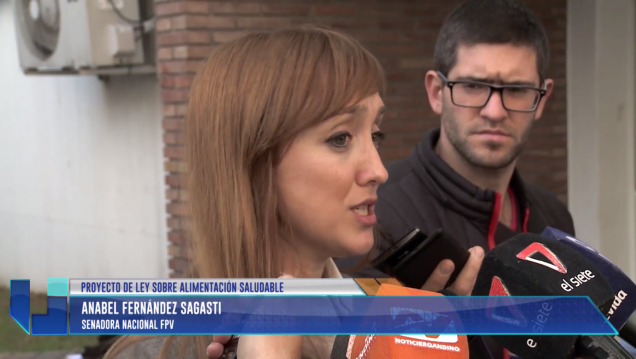 imagen Presentan proyecto de ley sobre alimentación saludable