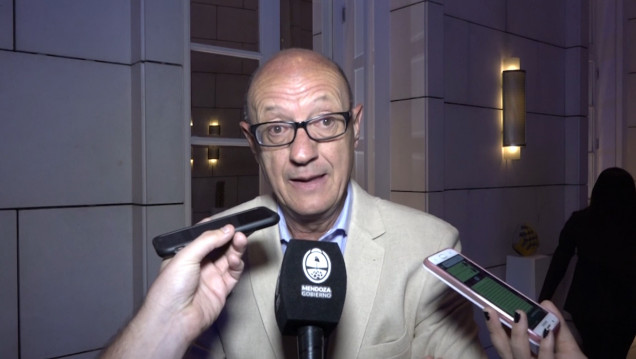 imagen Sigue la tensión entre UCR y PJ por la reelección de intendentes