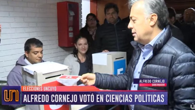 imagen Cornejo fue uno de los primeros en votar en la UNCUYO