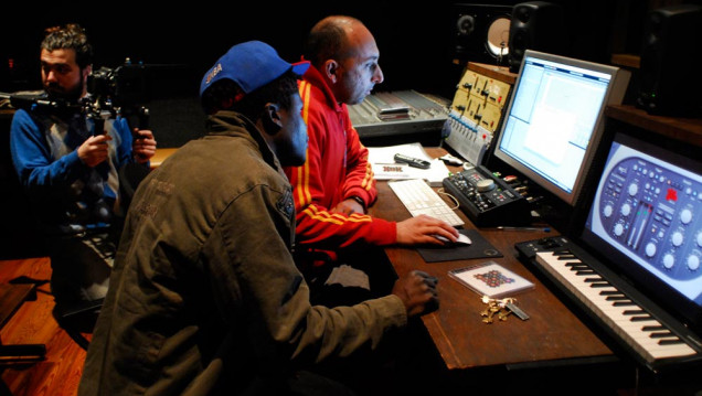 imagen Back Gasim improvisa un hip hop "Las palabras y las cosas"