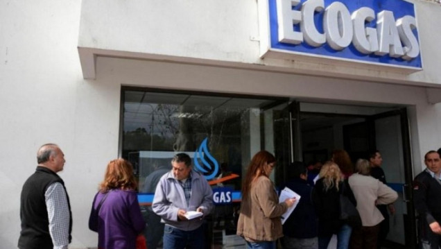 imagen Denuncian una "complacencia sospechosa" entre el Gobierno y Ecogas