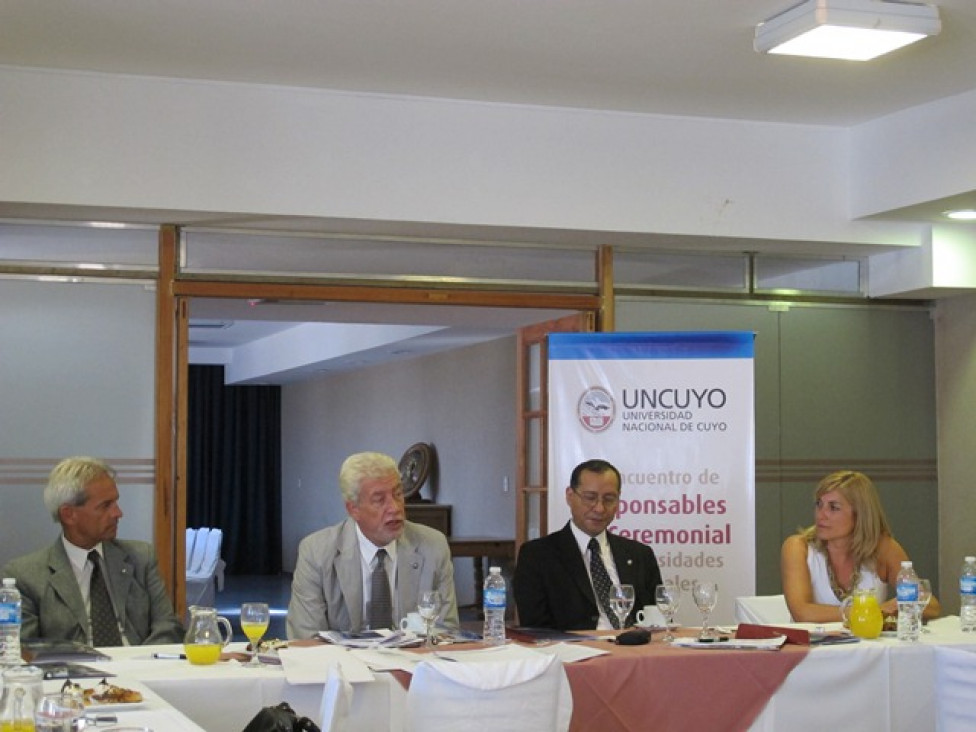 imagen Entrevista Rector Ing. Agr. Arturo Somoza