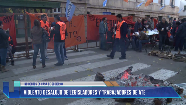 imagen Violento desalojo de legisladores y trabajadores del ATE