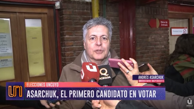 imagen Asarchuk fue el primer candidato en votar