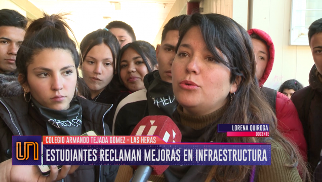 imagen Sentada y reclamo en un colegio de Las Heras