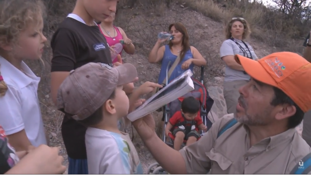 imagen Fanáticos de la ornitología avistan aves en el Cerro de la Gloria