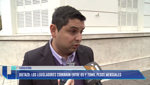 imagen El tarifazo de los legisladores: cobrarán entre 65 y 70 mil pesos mensuales