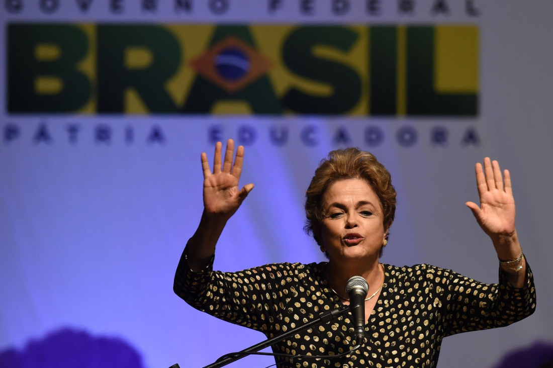 imagen El Senado brasileño sesiona por el futuro de Dilma