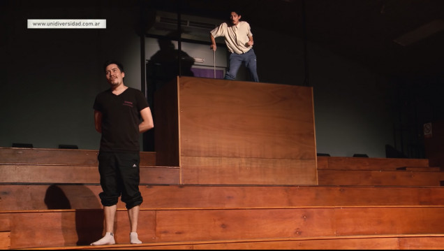 imagen Obra de teatro de estudiantes de la Fac. de Artes y Diseño