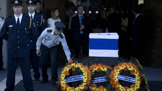 imagen Comenzó la despedida de Shimon Peres
