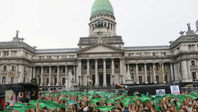 imagen Mendoza se suma al "puentazo" federal por el aborto legal