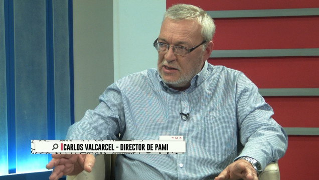 imagen Carlos Valcarcel, el médico personal del gobernador Cornejo 